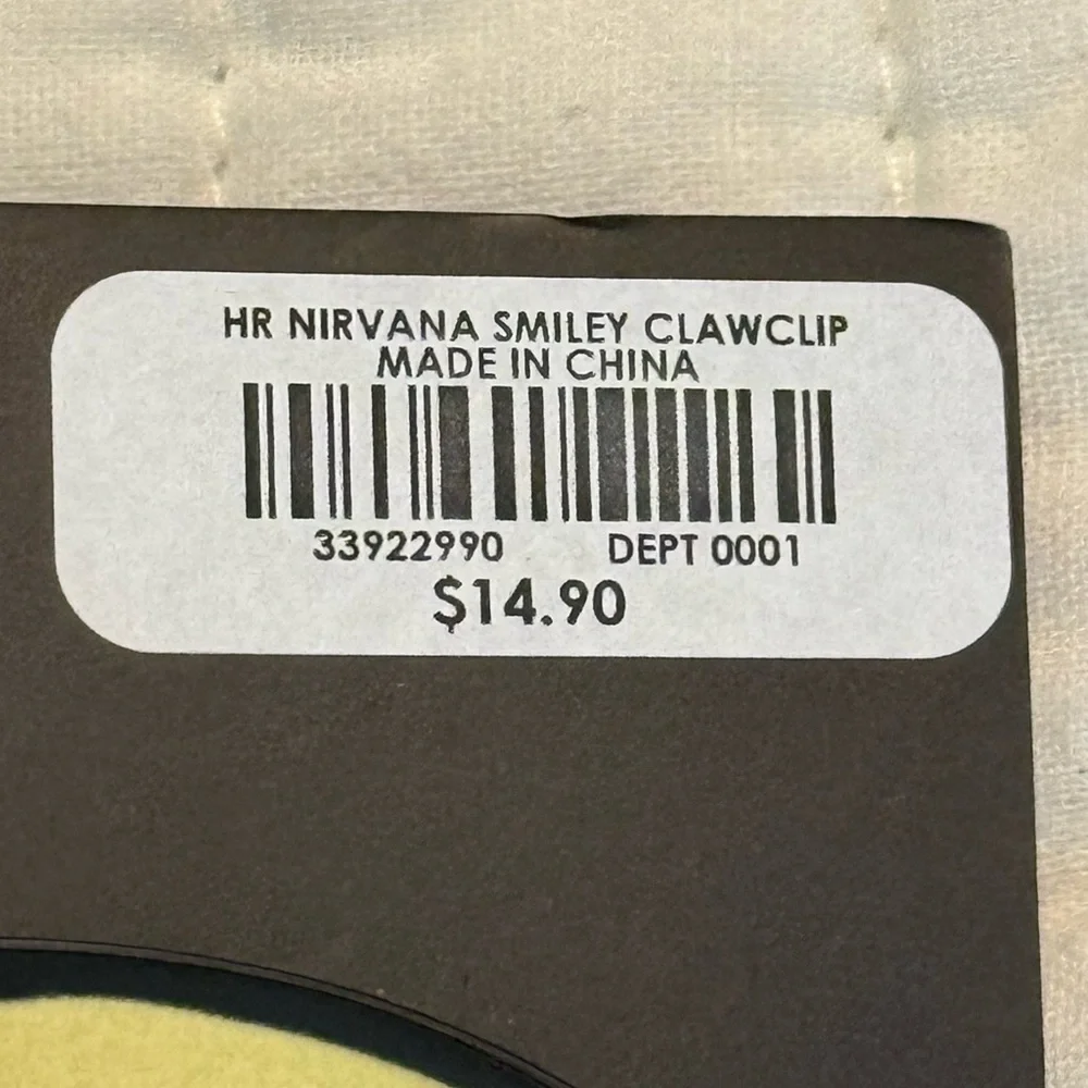 NWT- NIRVANA Black and Yellow Smiley Clawclip - Picture 4 of 4